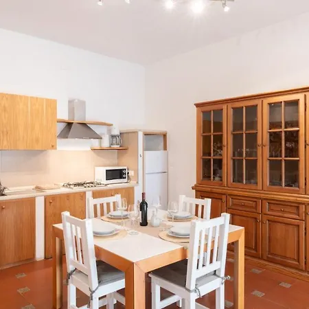 Chic Antonina Num2180 Apartment *